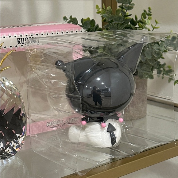 Sanrio Kuromi Figural Mood Light — BoxLunch Exclusive - Picture 8 of 12